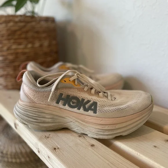 HOKA Women's Bondi 8 Cream Vanilla Size 9 - Picture 2 of 7